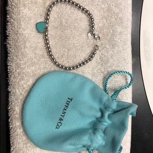 Tiffany & Co Bead bracelet with heart sz small